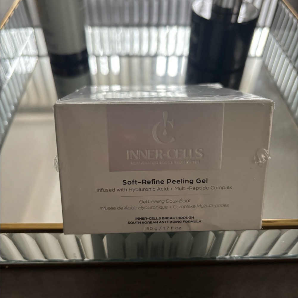 INNER-CELLS Soft-Refine Peeling Gel - White Packaging
